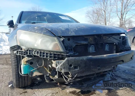 2010 Honda Accord 2.4 Ex-L z USA, uszkodzony, nr VIN 1HGCP2F86AA182835